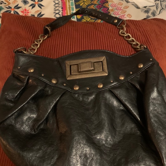 Handbags - Picture 5 of 6